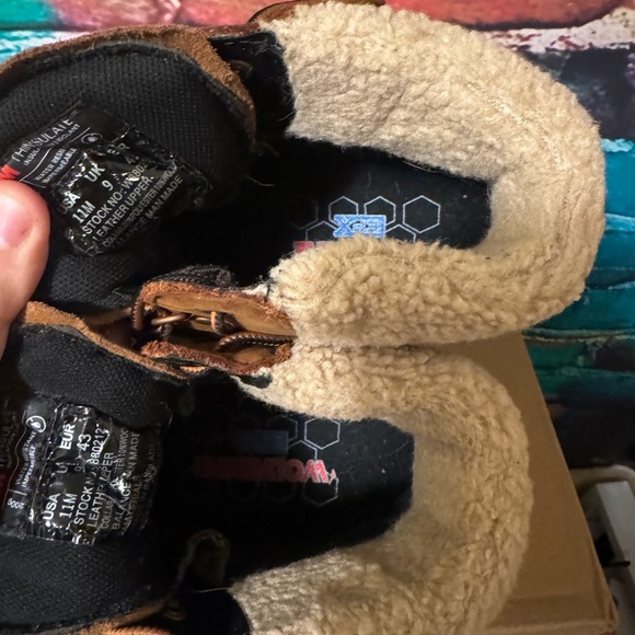 Wolverine Men's Brown and Black Boots - Picture 5 of 7